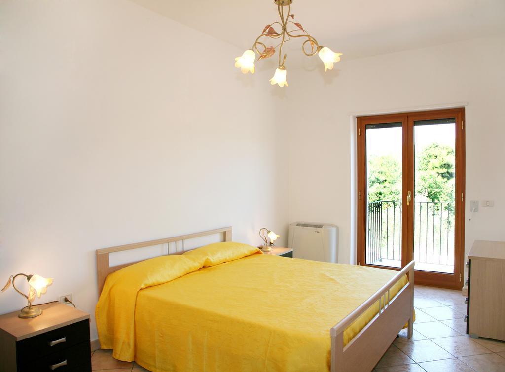Villa Valle D'Umbra Vieste Zimmer foto